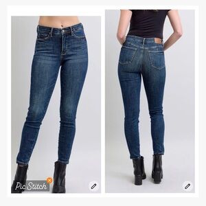Judy Blue Dark Blue Skinny Jeans